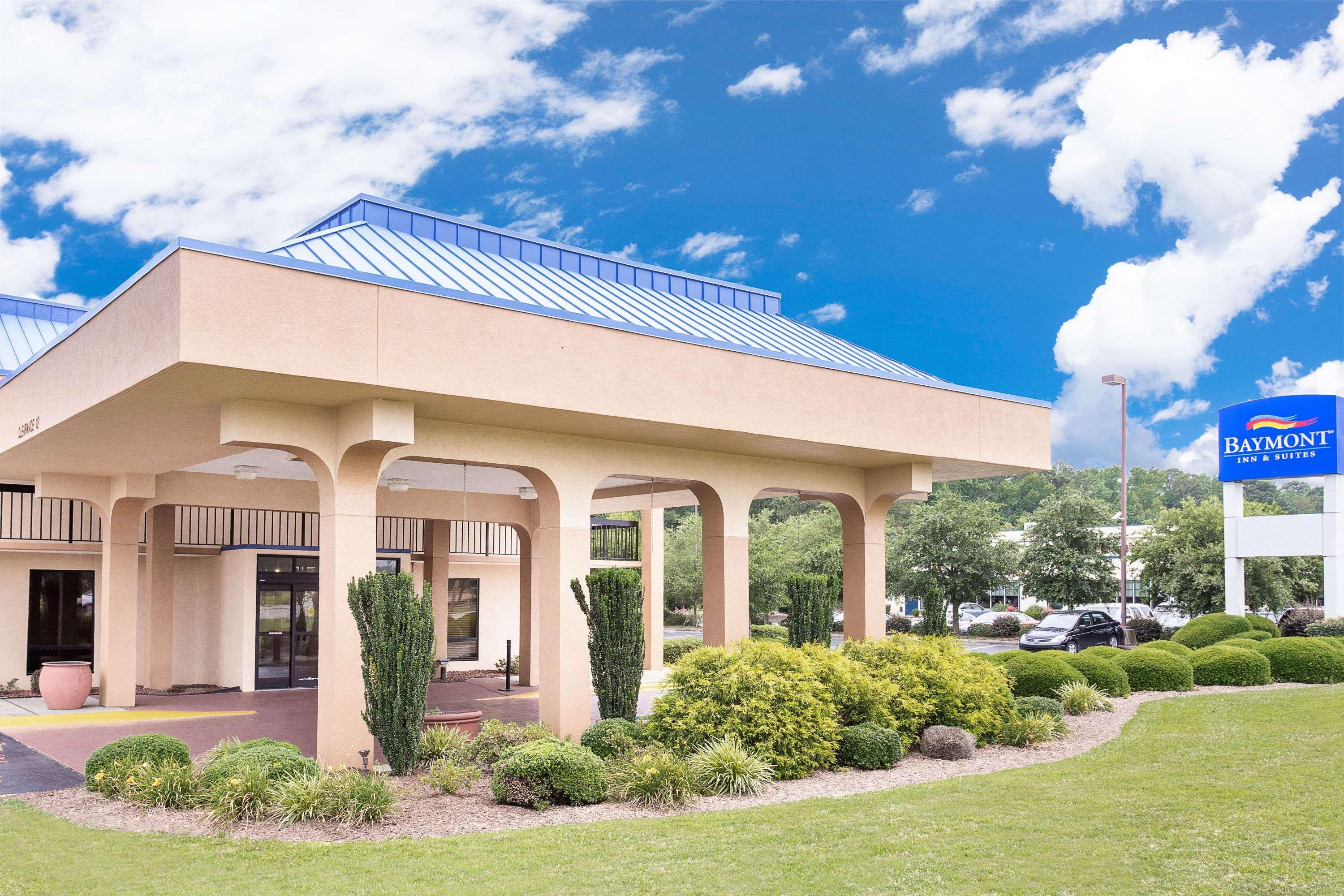 Baymont By Wyndham Greenville Bagian luar foto
