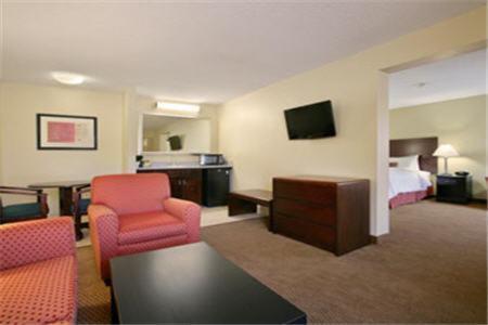 Baymont By Wyndham Greenville Ruang foto